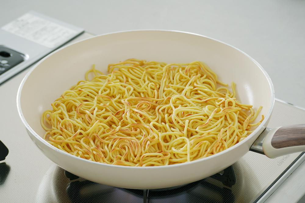 h八宝菜麺焼く
